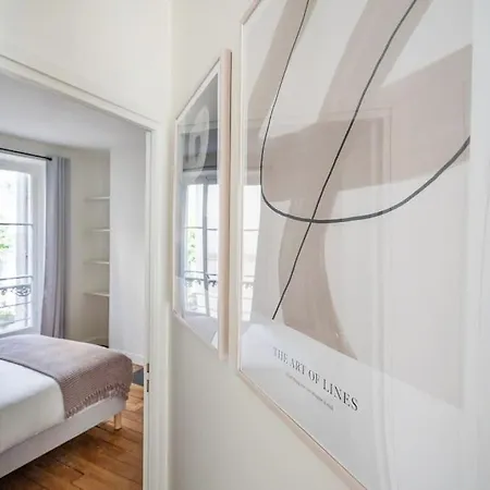 1#two Bedrooms#champs Elysées#arc De Triomphe#ac Parigi
